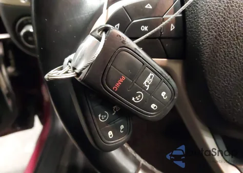 2018 Jeep Cherokee Limited 4X4 from USA, damaged, VIN 1C4PJMDB9JD611105